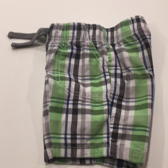 Toddler 3T Preppy Madras Shorts - Picture 2 of 3